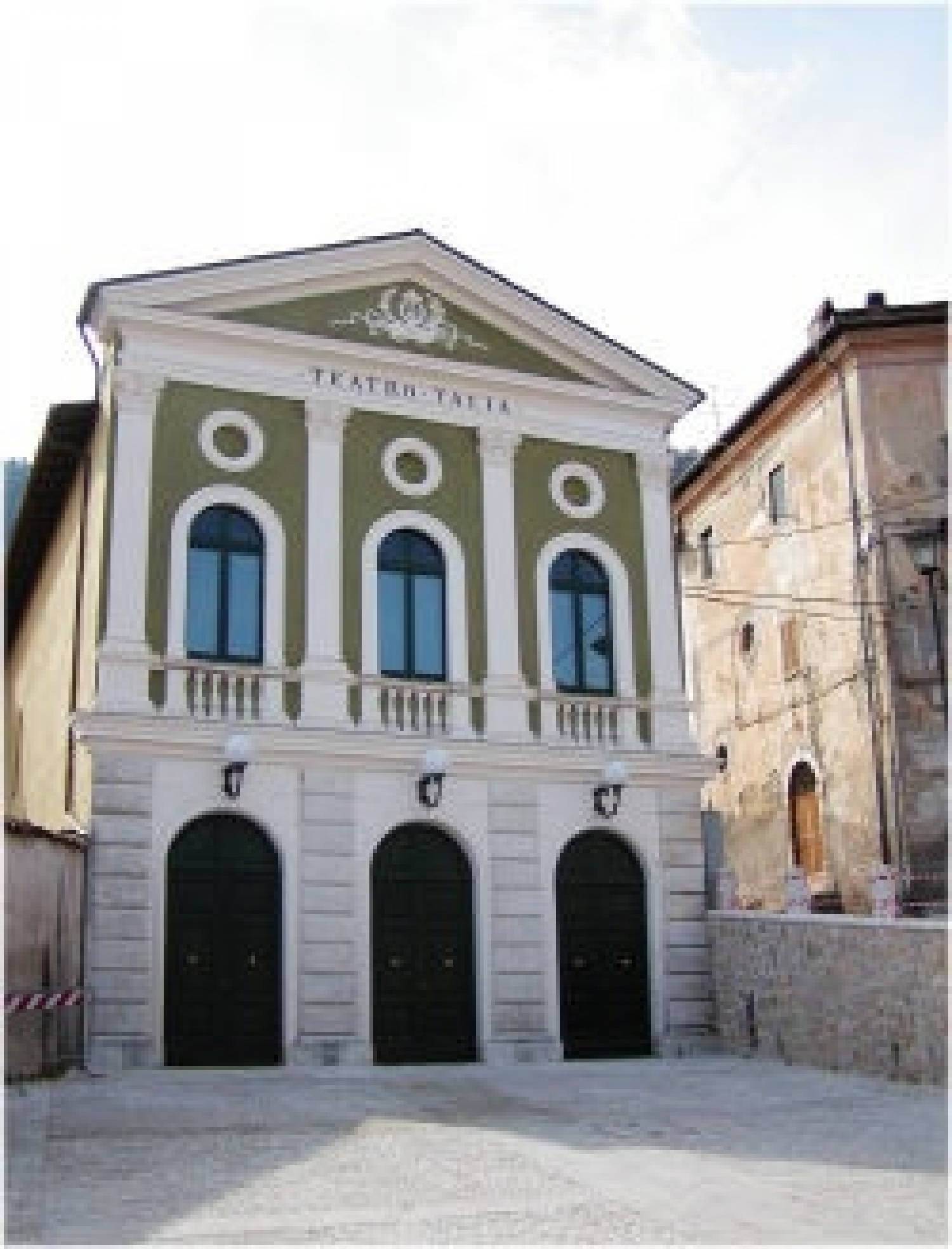 teatro talia.jpg