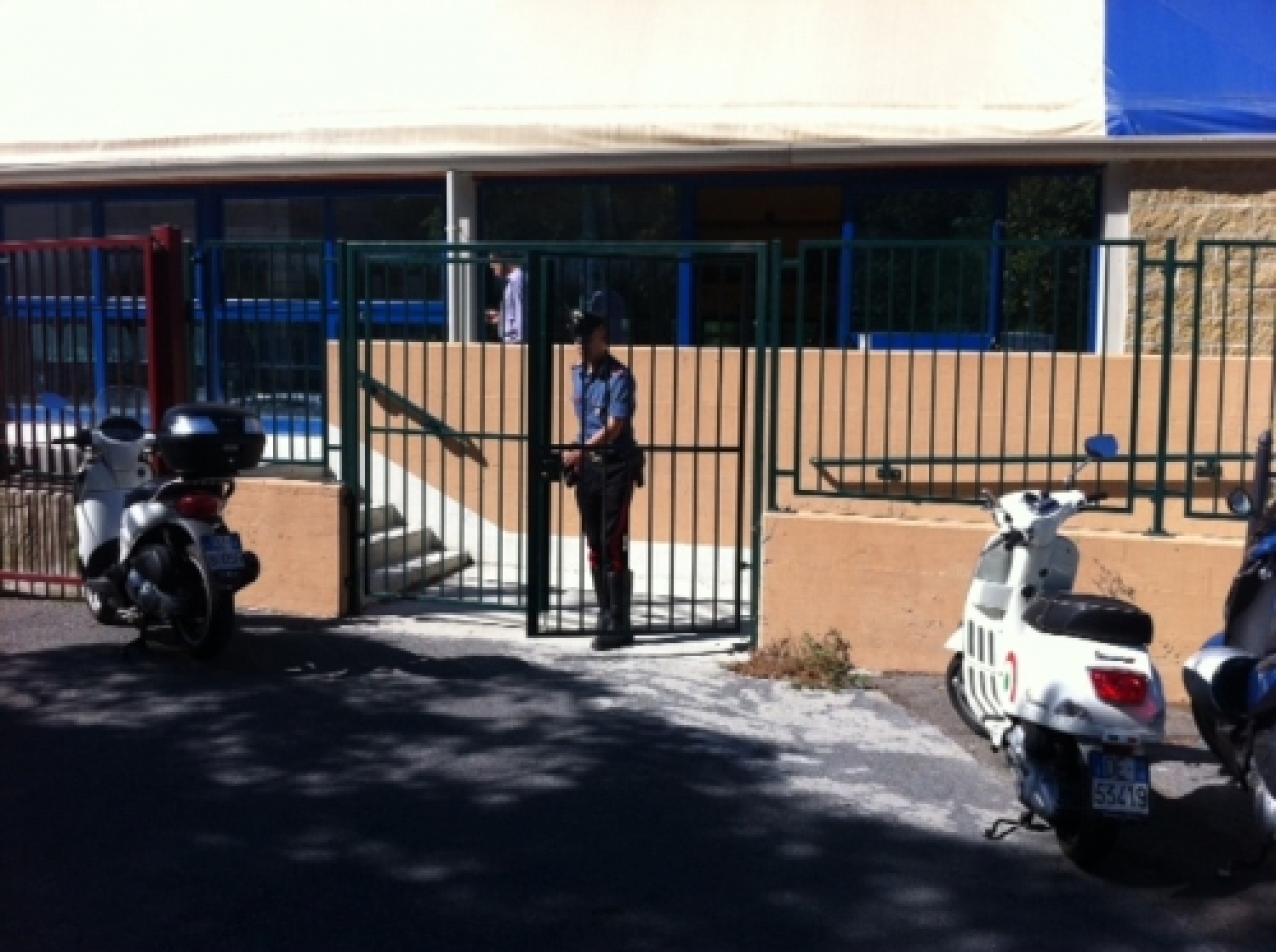 Carabinieri_Palaroja_Ventimiglia_2013.JPG